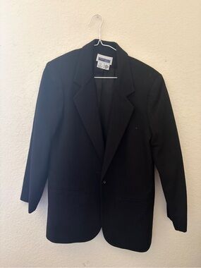 100% Wool Men's Black Single-Breasted Blazer by Prophecy